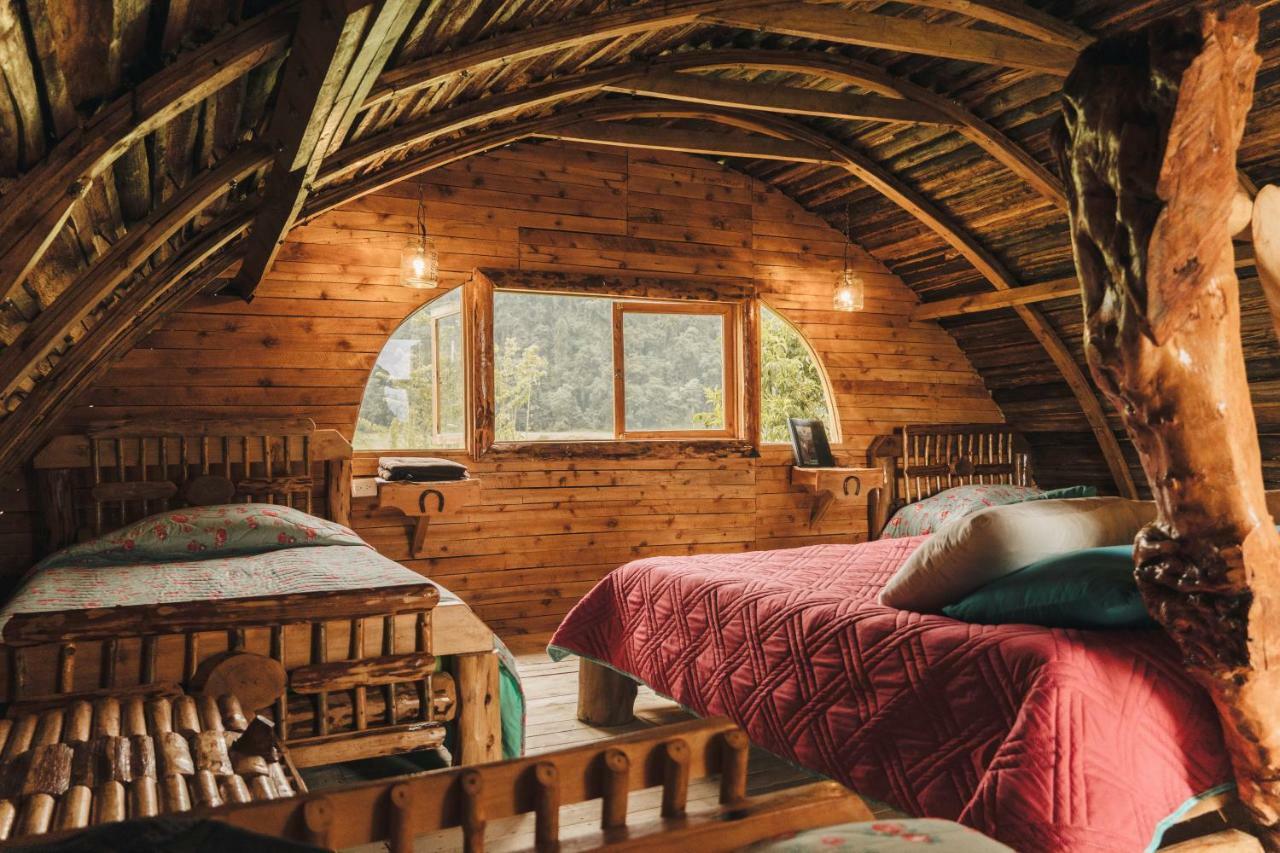 Hostal La Laguna Villamaría エクステリア 写真